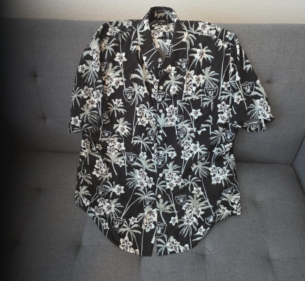 NFL Black & White Tropical Button-Down Shirt